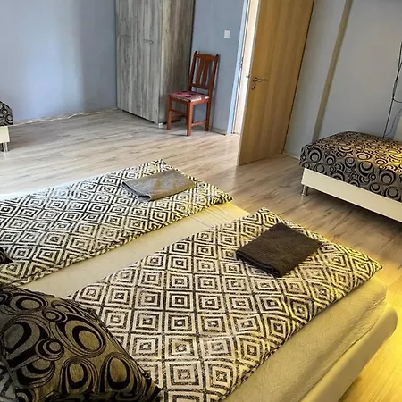 Daire 3 Lepes Apartman *
